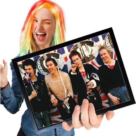 Poster Quadro Moldura Sex Pistols A X Cm Parcelamento Sem Juros