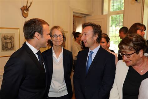 Photo Emmanuel Macron Et Fran Oise Nyssen Le Pr Sident De La