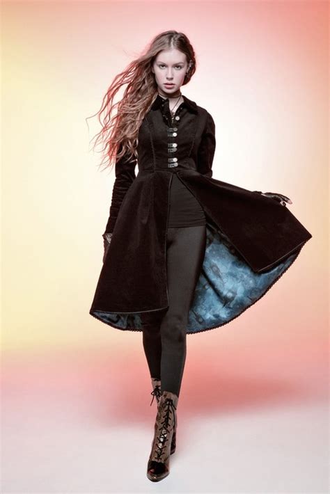 HOT TOPIC venderá ropa inspirada en Cenicienta SACHET MAG BLOG