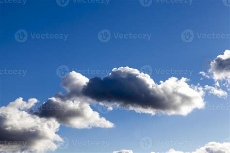 blue beautiful sky 9449035 Stock Photo at Vecteezy