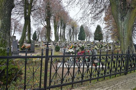 Cmentarz Parafialny W Bobowie In Bobowo Pomorskie Find A Grave Cemetery