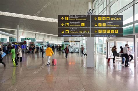 Barcelona El Prat Airport – Stock Editorial Photo © teamtime #130527312