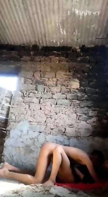Desi Village Lovers Sex In A Cottage
