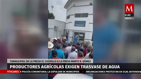 Cerca De 100 Productores Lo Que Reunieron Afuera De La CONAGUA Grupo