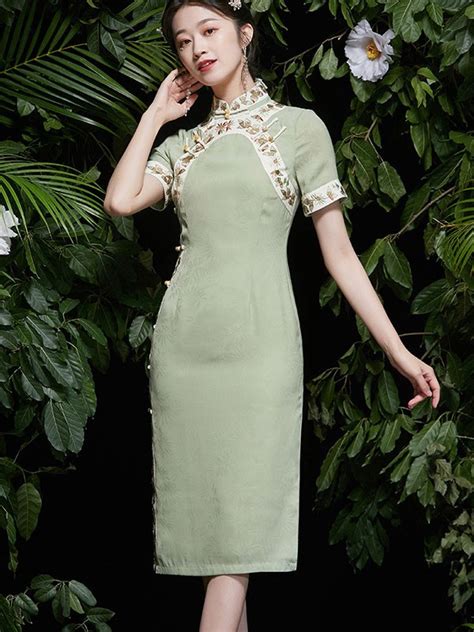 2021 Summer Green Embroidered Qipao Cheongsam Dress Cozyladywear