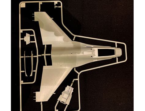 F Sprue Shots Build Aeroscale