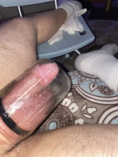 Bear Pumping Big Fat Dick Nude Pics XHamster