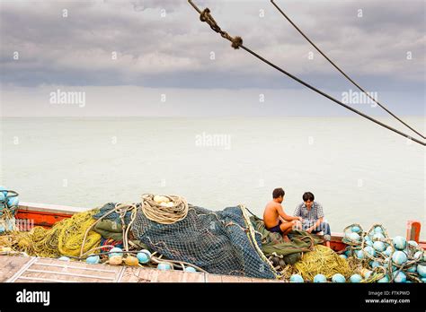 Thailand Boat Builder Hi Res Stock Photography And Images Alamy