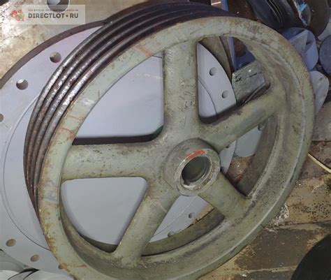 Шкив, Ф 555, профиль В, 4 ручья, (вероятно вакуумного насоса вн-6 ...