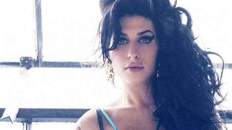 Amy Winehouse Wallpapers - Wallpaper Cave