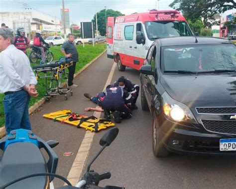 Ciclista fica ferido após bater na traseira de veículo na avenida J K