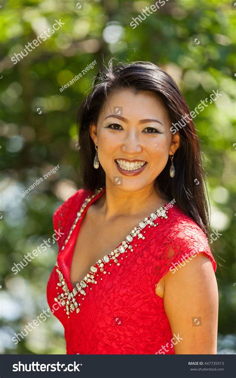 Sexy Mature Asian Woman Red Dress库存照片 Shutterstock