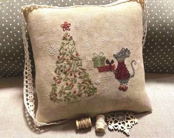 Holiday Quaker By Lila S Studio Counted Cross Stitch Etsy