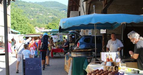 Tullins fures Cest reparti pour le marché paysan