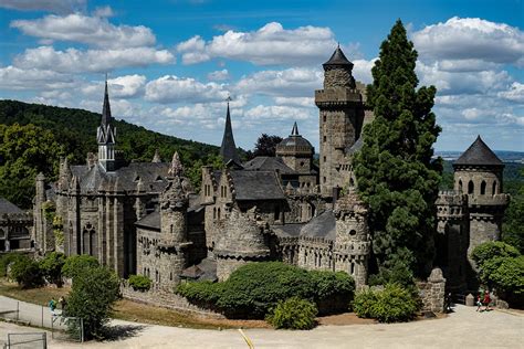 das Marburger restaurierte Löwenburg ist eine Besucherattraktion