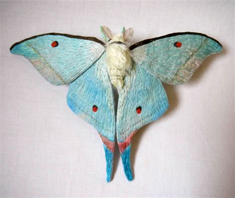 Artist embroiders incredibly lifelike insects using boldly colored thread | Inhabitat - Green ...