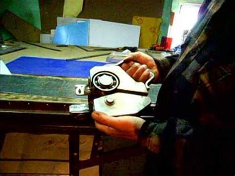 самодельный роликовый нож по металлу - YouTube