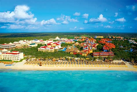 10 Reason To Vacation at IBEROSTAR Paraiso Maya