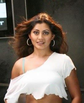 BOLLYWOOD ACTRESS HOT Bengali Hot Actress Rimi Sen Hot Stills And Pictures