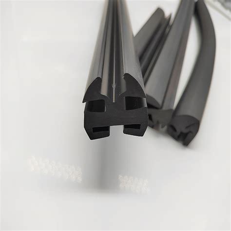 Automotive Window Seal Rubber Strips Supplier