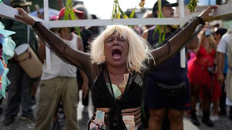 Venezuela Carnival Kicks Off