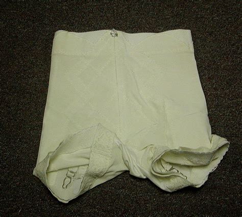 Vint Playtex Double Diamond Hi Waist Firm Control Long Leg Gartered