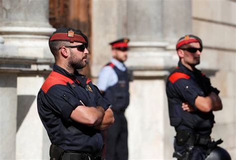 Els Mossos Retiren Els Escortes Als Consellers Cessats Catalunya El