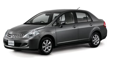 Nissan Tiida Latio Review