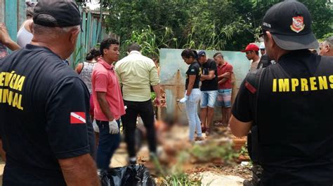 Corpo De Jovem Encontrado Em Terreno Baldio Correio De Caraj S