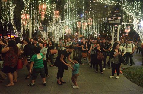 In Photos Festival Of Lights Show At Ayala Triangle Gardens Back For