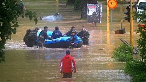 Au Moins 30 Morts Dans Des Inondations En Bosnie Et En Serbie Rtbf Be