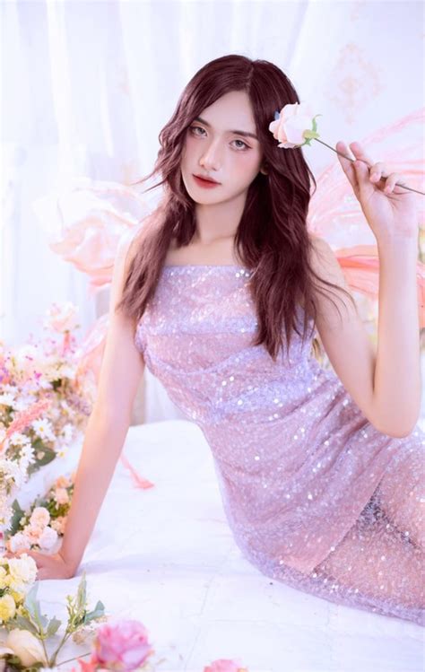 Sự thật đằng sau vẻ đẹp thiên thần của hot girl nổi tiếng Chuẩn Men