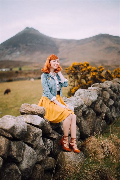 Country Roads Autumn Fashion Style Vintage Outfits