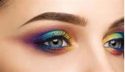 Apr S Le R Gne Du Nude Le Maquillage Ose La Couleur Le Progr S Egyptien