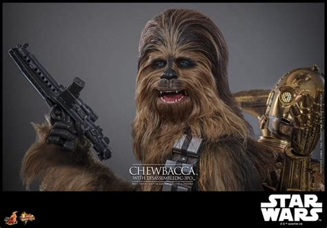 Figurine Hot Toys Chewbacca With Disassembled C 3PO