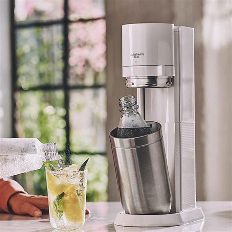 Sparkling water maker SodaStream Duo White + 2 bottles