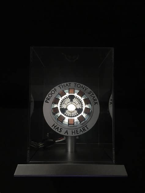 Hot Toys Arc Reactor Tony Stark Has A Heart Scale Hobbies Toys Toys Games On Carousell
