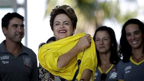 Dilma Rousseff Frena Pero No Detiene Su Proceso De Destitución