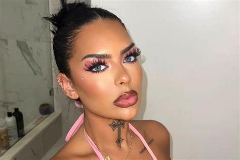 OnlyFans Model Who Gave Sex Act To Seven NBA Stars In One Night Posts Peachy Selfie Daily Star