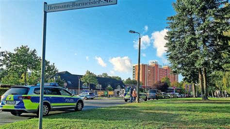 Polizei Großeinsatz in Stralsund Streit in Knieper West eskaliert