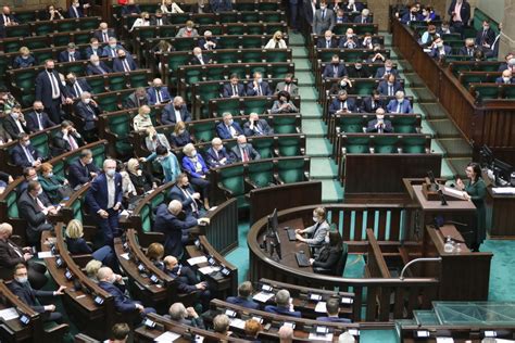 Sejm Uchwali Ustaw Dot Wsparcia Zakupu Dekodera Do Odbioru Telewizji