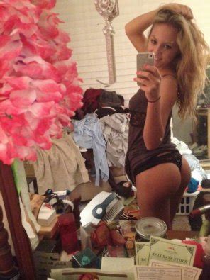 Messy Room Porn Pic