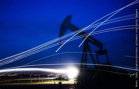 Нефть продолжила дорожать после публикации данных о запасах в США