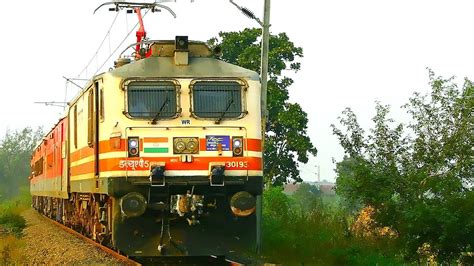 In Videos Indian Railways Trains Action Around Balaghat City