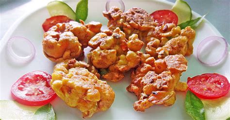 Cauliflower Pakora (Gobi Pakora)