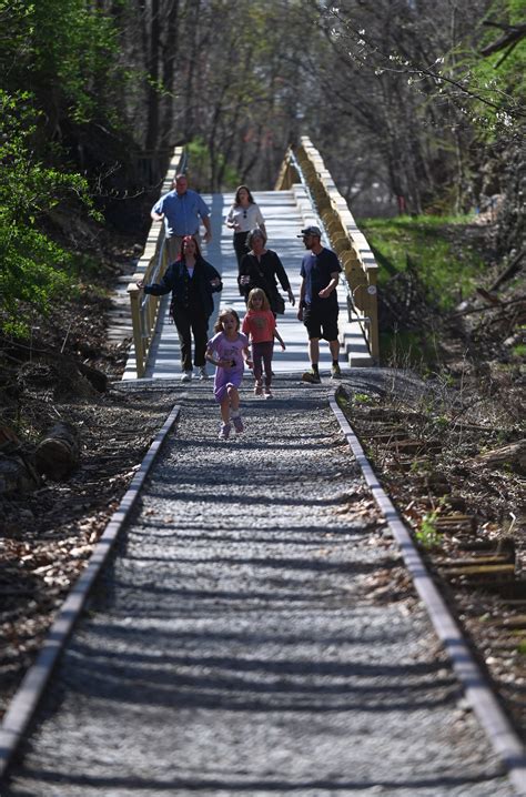 High speed rails will shorten the baltimore md to nyc train 25