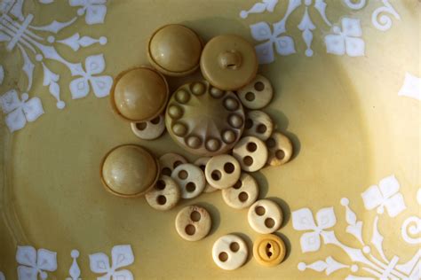 52 FLEA: Mellow Yellow