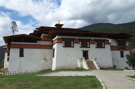 Simtokha Dzong, Thimphu | Bhutan Attractions, Images, Timings | Holidify