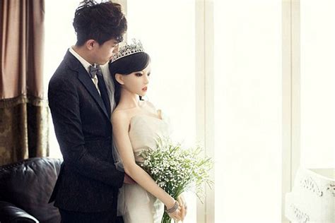 Bizarre Terminally Ill Beijing Man Marries Sex Doll Viral Wedding Pics Protothemanews