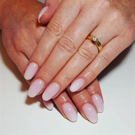 A Very Detailed Guide To Every Type Of Manicure Types Of Manicures Manicure Shellac Manicure